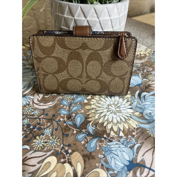 Upcycled Coach Signature Corner Zip Wallet - Picture 2 of 11